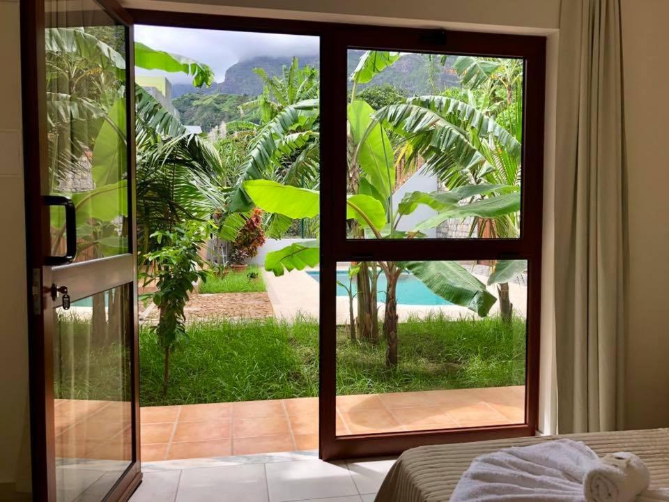 Residencial Lela D'Fermina Hotel Pombas Bagian luar foto