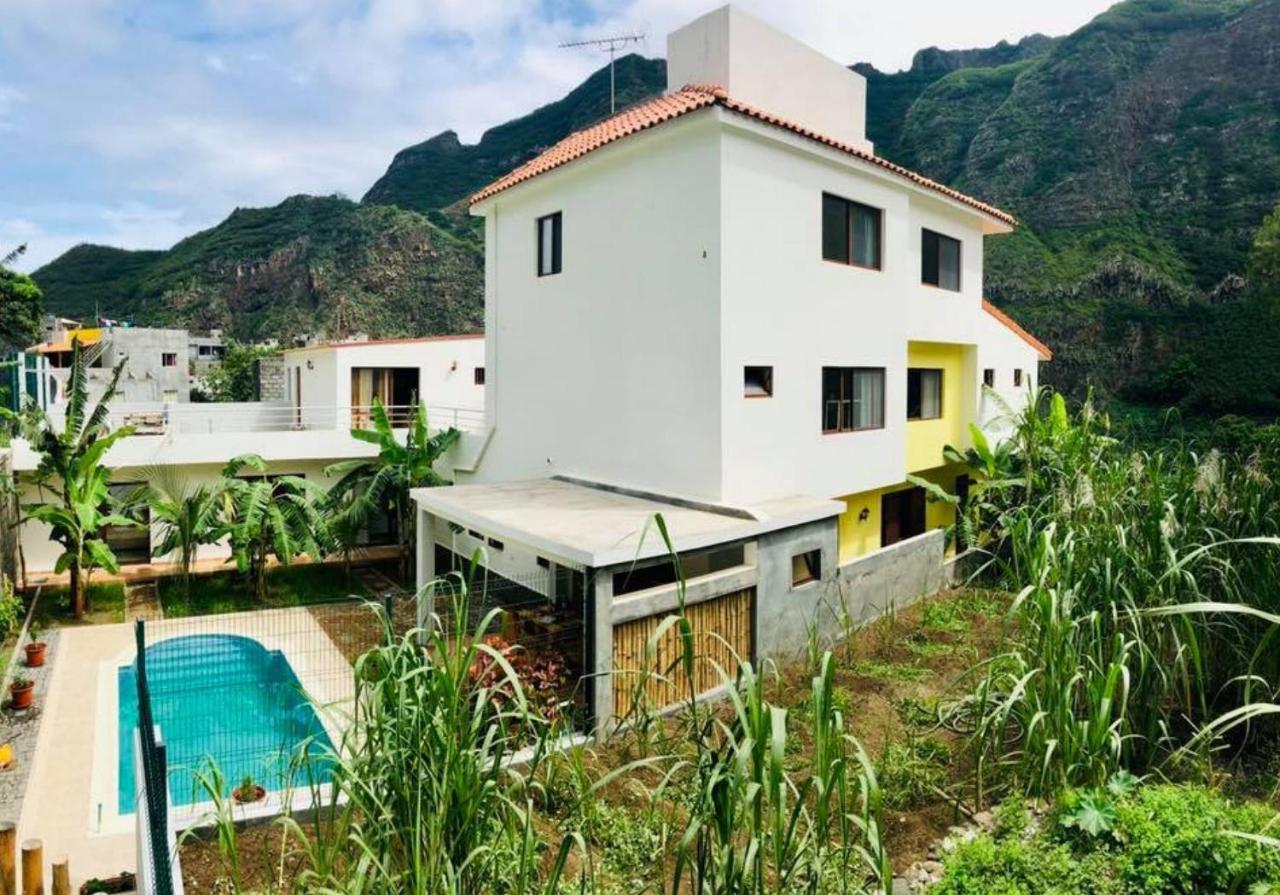 Residencial Lela D'Fermina Hotel Pombas Bagian luar foto