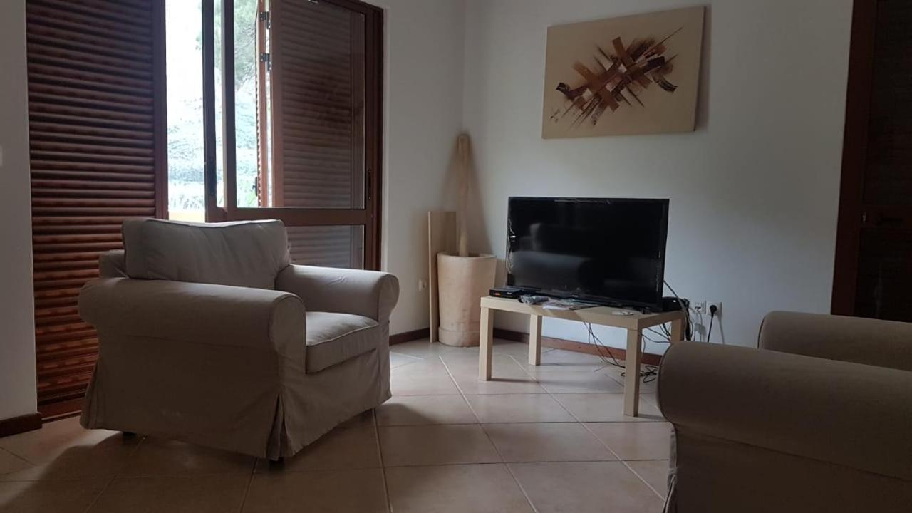 Residencial Lela D'Fermina Hotel Pombas Bagian luar foto